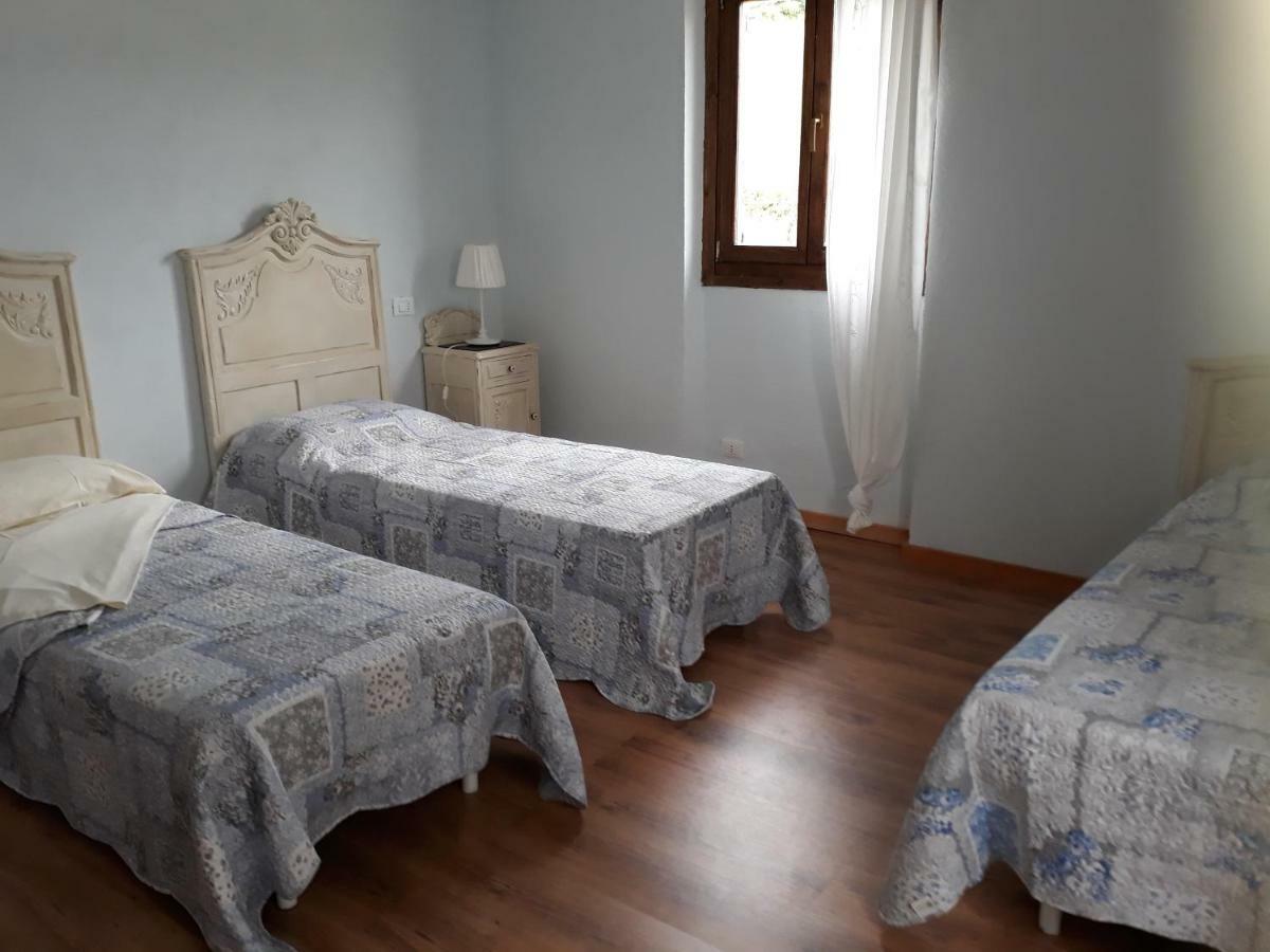 Agriturismo "Veritas" Bed & Wine Casaleggio Boiro Екстер'єр фото