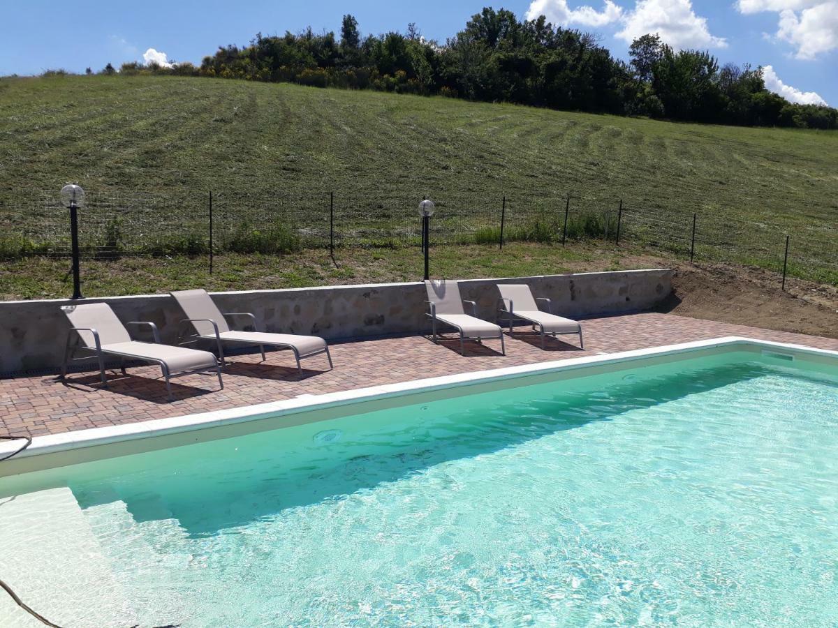 Agriturismo "Veritas" Bed & Wine Casaleggio Boiro Екстер'єр фото
