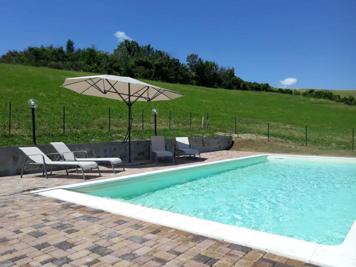 Agriturismo "Veritas" Bed & Wine Casaleggio Boiro Екстер'єр фото