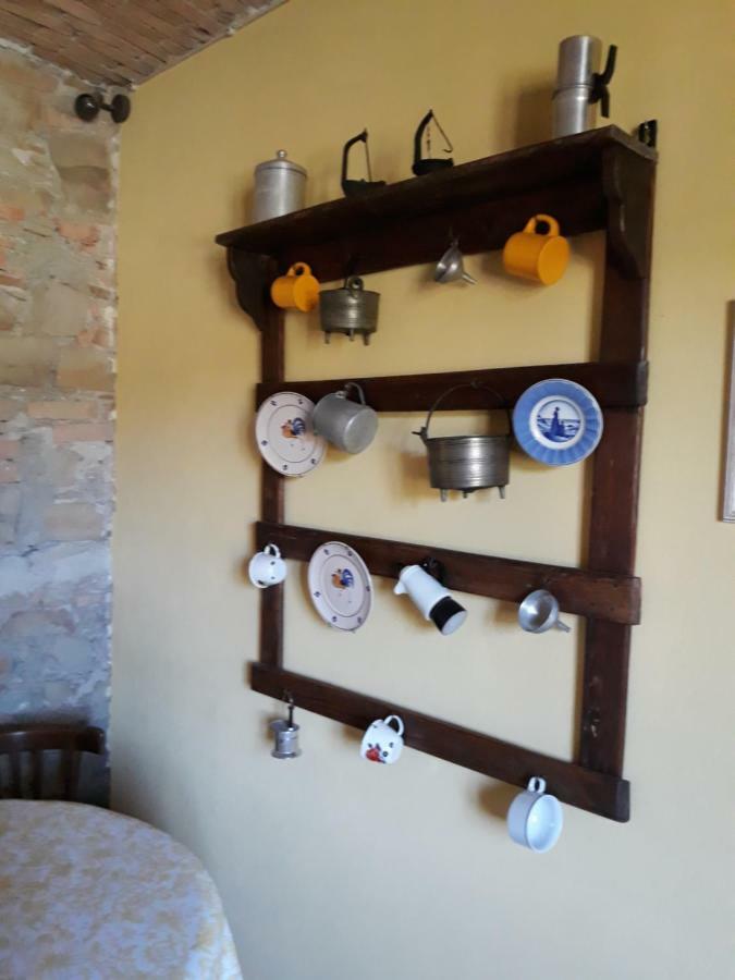 Agriturismo "Veritas" Bed & Wine Casaleggio Boiro Екстер'єр фото